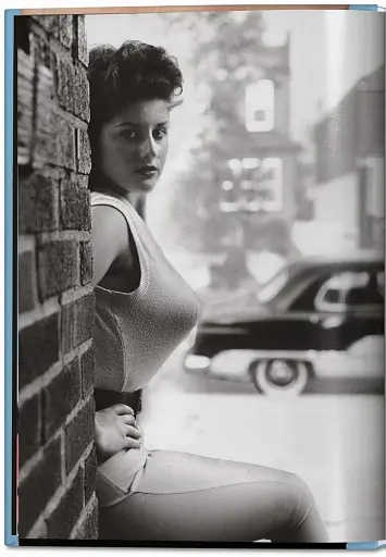 The Little Big Book of Breasts - фото 2