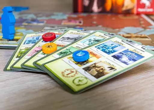 Настільна гра Pegasus Spiele Шпигунський зв'язок (Spy Connection) (англ.) (PS104) - фото 5