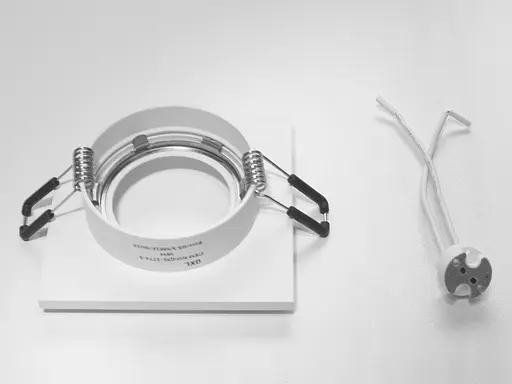 Високотехнологічний, витончений, квадратний точковий світильник сері. - фото 3