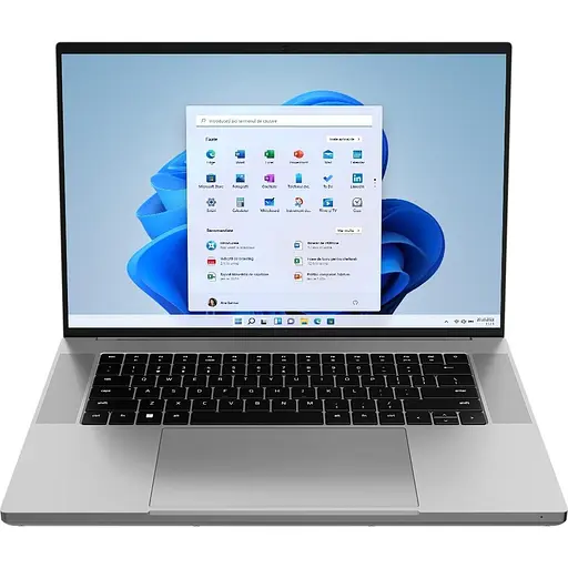 Ноутбук Razer Blade 16 (2024), Intel Core i9-14900HX, 5.8GHz, 16 4K UHD+, NVIDIA Dynamic Display Switching, 240Hz (FHD+) & 120Hz (UHD+), 16GB DDR5, M. GeForce RTX 4070 8GB, Windows 11 Home
