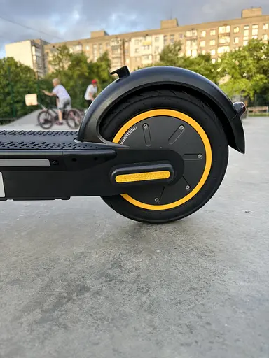 Электросамокат KUGOO G30 PRO Max 600W 18Ah Black| раскладной с усиленным передним амортизатором (модель 2025) - фото 6