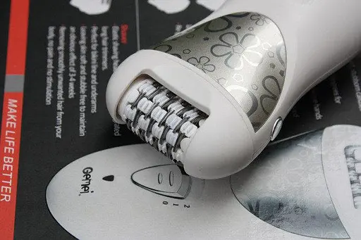 Эпилятор пемза Gemei GM 3061 4в1 - фото 5