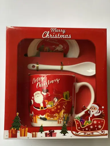 Новогодняя чашка Санта Клаус на санках 350 мл с тарелкой и ложкой в коробке kru-nr4 Gee! - фото 1