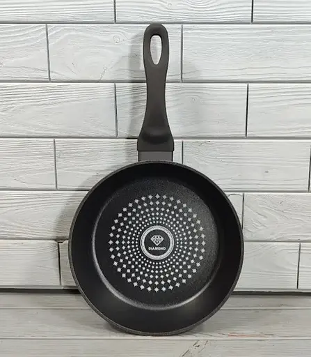 Глубокая сковорода с крышкой Benson BN-446 ⌀ 28см 7.5см алмазное антипригарное покрытие Черная - фото 2