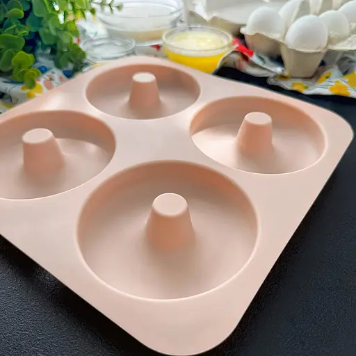 Форма квадратна силіконова для випічки пончиків та печива на 4 комірки 23.5х23.5х2 см, A-plus Бежевий 86250 - фото 5