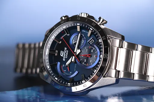 Годинник Casio Edifice EFR-573D-2AVUEF - фото 3
