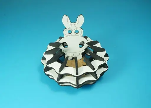 Настольная игра Правильные игры Коробочка для перемешивания кубиков "Зебра" (Dice Shaker + Dice Box: Zebra) (АС-0452) - фото 2