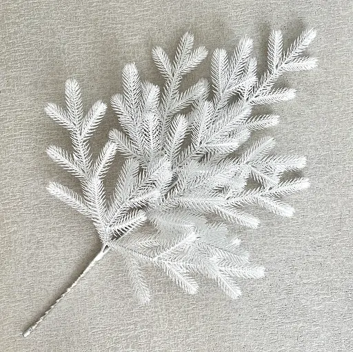 Ветви хвойные искусственные Hvoya Traditional белые 60 см 3 шт. - фото 4