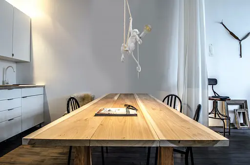 Люстра підвісна Brille Е27 60W WH B (BR-01 680S/1) - фото 3