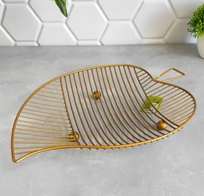 Металлическая фруктовница Maestro MR-1038 в форме листа – золотая корзина для кухни и стола - фото 2