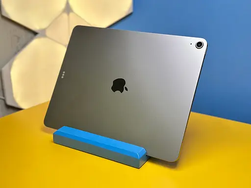 Планшет Apple iPad Air 13 (2024) 256GB Wi-Fi Space Gray (25HP) Б/У [141888] - фото 6