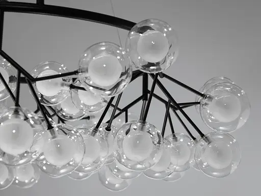 Ексклюзивна, строга люстра "Світлячок", 54 плафони, чорна - фото 4