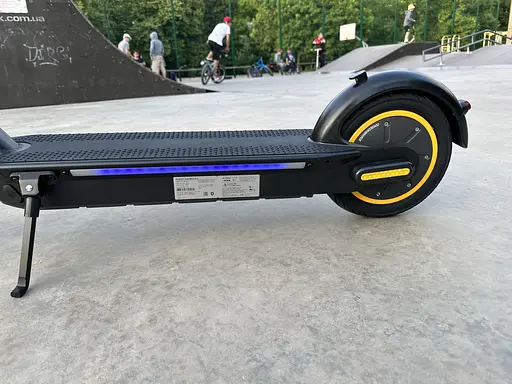 Электросамокат KUGOO G30 PRO Max 600W 18Ah Black| раскладной с усиленным передним амортизатором (модель 2025) - фото 10