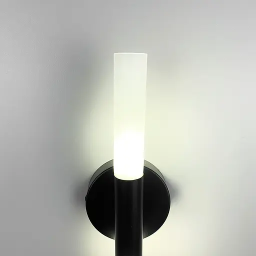 Бра у чорному корпусі Line F YG 368/2 BK - фото 4