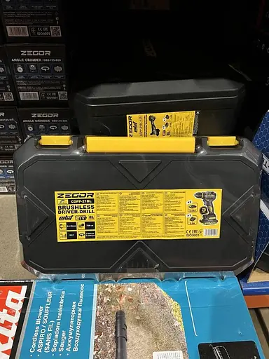 Шуруповерт профессиональный бесщеточный аккумуляторный Zegor CDPP-21BL/21В/70 Нм/две скорости/2 батареи 21В 2Ач/реверс/подсветка/кейс - фото 9