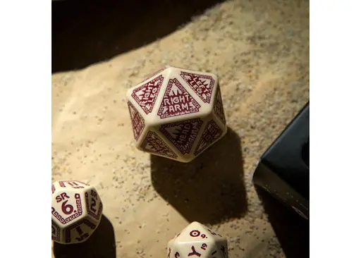 Набор кубиков RuneQuest Beige & burgundy Expansion , 3 шт. (SRQE87) - фото 3