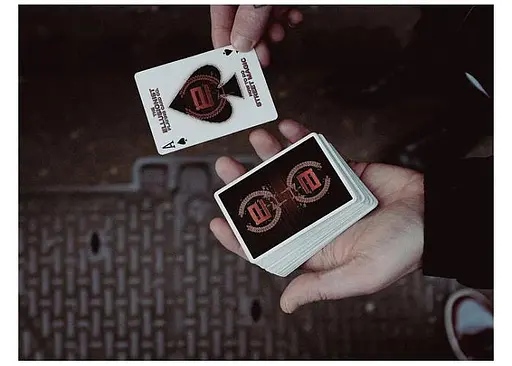 Карти гральні United States Playing Card Company Ellusionist Street Magic deck: Private Reserve (ВР_КИЕСМДПР) - фото 6