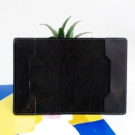 Обложка на военный билет кожаная (черная) с прозрачным клапаном - фото 3