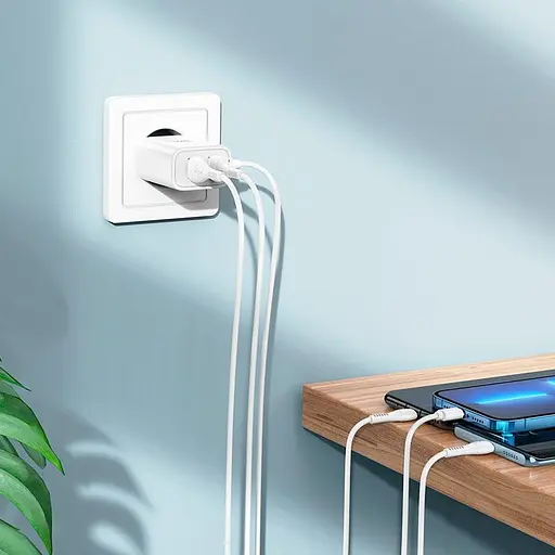 Зарядний пристрій Hoco C103A 2 порти + вбудований кабель Lightning - фото 7