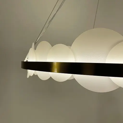 Подвесная люстра с латунным кольцом и матовыми кругами Ø 80 см | Ст. D 1005–800 | Line F - фото 5