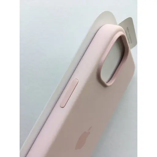 Оригинальный силиконовый чехол Apple Silicone Case MagSafe для iPhone 14 Plus Light Pink (MPT73ZE/A) - фото 7
