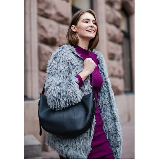 Шкіряна жіноча сумка Круасан чорна Krast - фото 9