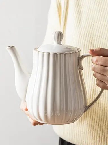 Керамический чайник Lene Bjerre белый рифленый вертикальный дизайн 1150 мл - фото 5