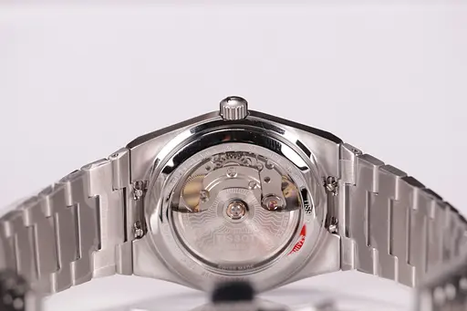 Часы Tissot PRX 35 мм Powermatic 80 Steel & 18k Gold Bezel T931.207.41.336.00 - фото 5