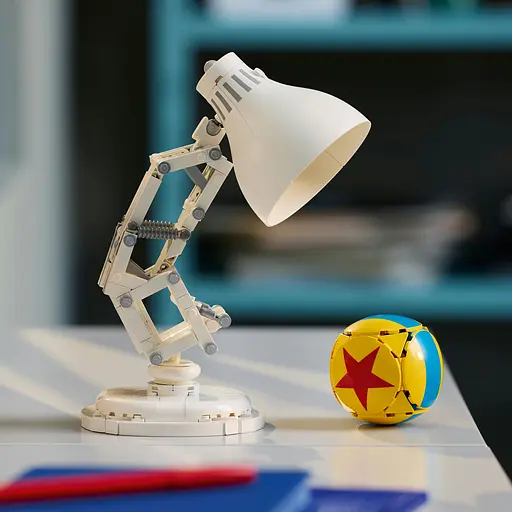 Конструктор LEGO Ideas Disney Pixar Luxo Jr. 613 деталей (21357) - фото 19