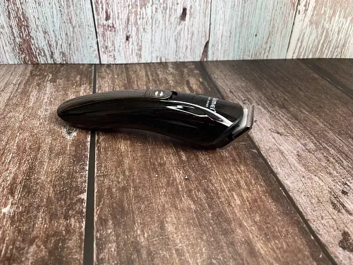 Многофункциональный набор для стрижки Kemei KM-600 (11 в 1, с подставкой) - фото 2