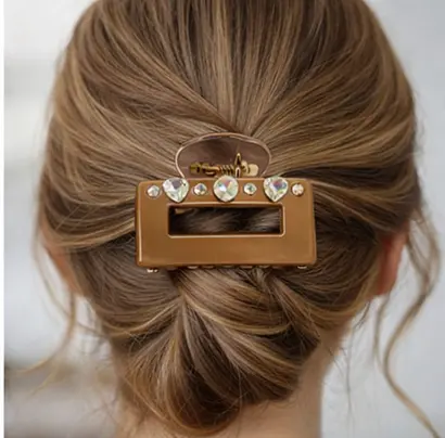 Заколка-крабик прямоугольная со стразами Fashion пластиковая с пружинным зажимом Коричневый - фото 2