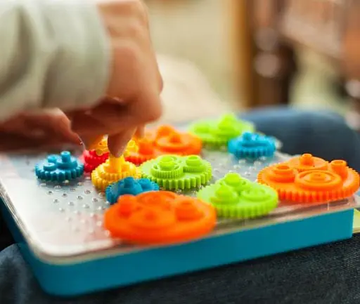 Игра-головоломка Fat Brain Toys Crankity Разноцветные шестерни F140ML - фото 2