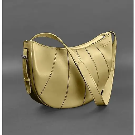 Шкіряна жіноча сумка Круассан оливкова - фото 1