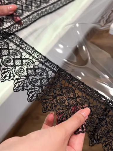 Силиконовая скатерть с черным кружевом 7 см 350х120 см - фото 10