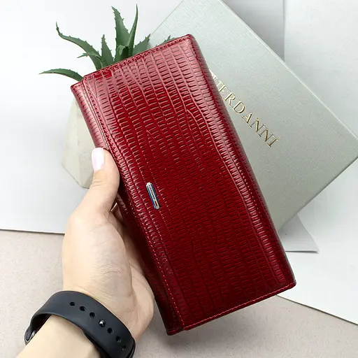 Гаманець жіночий лаковий Fuerdanni 16601 червоний на магніті - фото 6