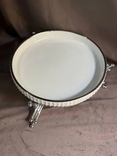 Керамическое блюдо 1570G с рельефом на серебристой подставке 20 см - фото 8