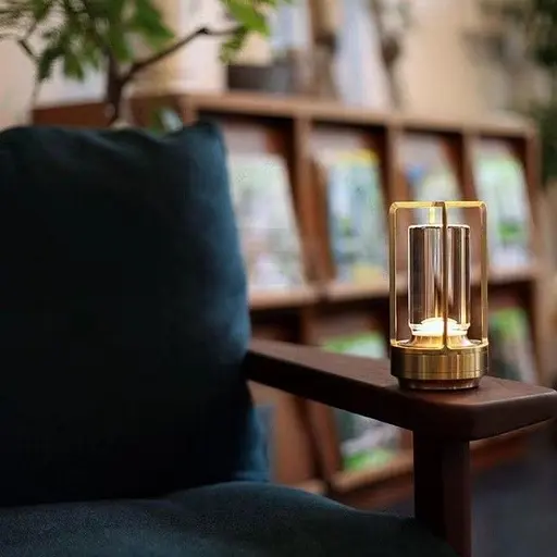 Настольная лампа с аккумулятором KLOODI DECO TA-5V CAN CCT GD - фото 3