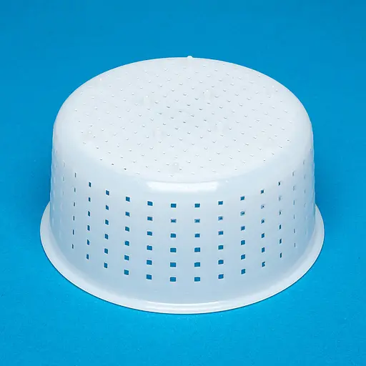 Форма для виготовлення м'якого сиру типу "Камамбер" та сирів з пліснявою (італійська корзинка) 0.65 кг, Kitchette Білий 85865 - фото 3