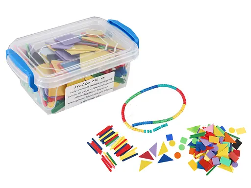 Набір лічильного матеріалу з намистом, у контейнері