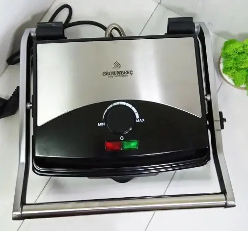 Электроприжимной гриль Crownberg CB-1067 антипригарное покрытие лоток для жира 2000 Вт - фото 2