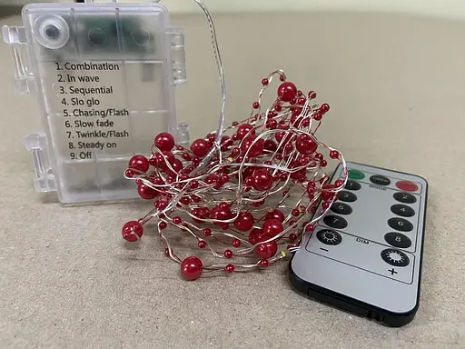 Гирлянда декоративная капля жемчужно-красная 20 led с пультом дистанционного управления - фото 3