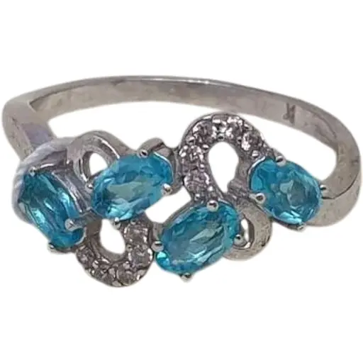 Серебряное кольцо Агни Абриэль с кварцем голубым и фианитами. 1026/1Р-QSWB 17,5