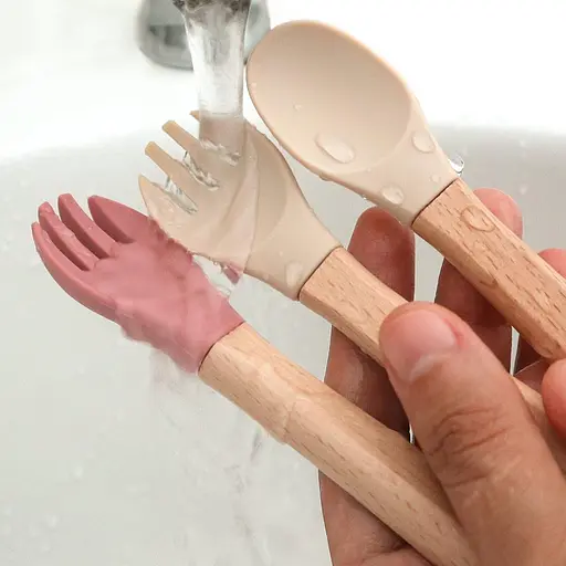 Набор детской силиконовой посуды Cheeks для прикорма на присосках из пищевого силикона темно розовый с грызунком прорезывателем-погремушкой  - фото 8