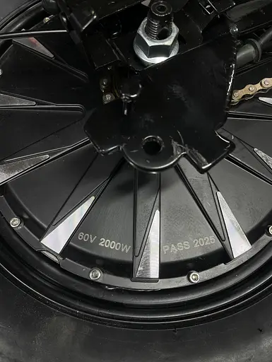 Электровелосипед Minako Monster (2000W, 60V, 36Ah) +Гидравлический тормоз +Раскладной Багажник / сиденья Черный - фото 11