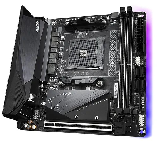 Материнская плата Gigabyte B550I Aorus Pro AX (B550I AORUS PRO AX) (Socket AM4, AMD B550, Mini-ITX) - фото 3
