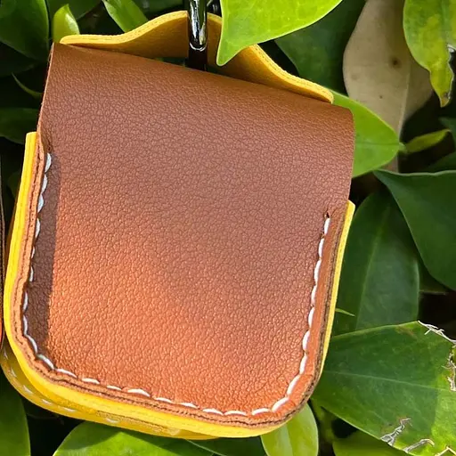 Шкіряний футляр Briefcase для навушників AirPods 1/2 Brown / Yellow - фото 4
