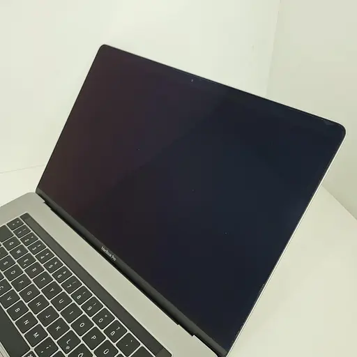 Ноутбук Apple MacBook Pro 15" A1990 Retina (C02YC6KLJG5J) (i7-8850H/16/512SSD/PRO 560X) - Class A- - фото 2