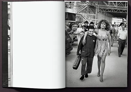 Tina Turner by Peter Lindbergh - фото 5