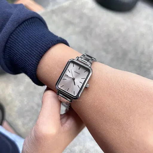 Женские часы Casio LTP-V009D-4EUDF - фото 2