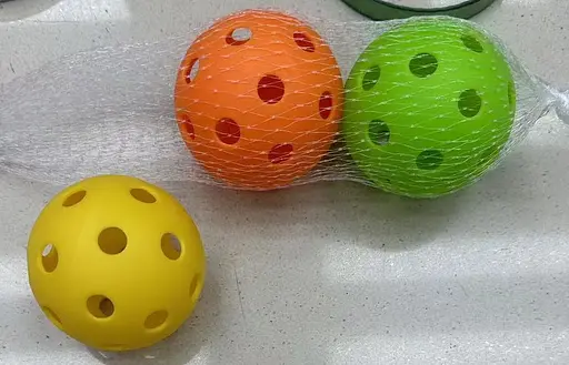 Набір із 3 м'ячів для піклболу RB20582, у сітці (6906231353295) - фото 1